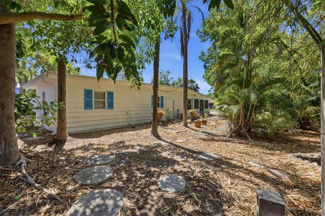 2551 WILKINSON ROAD, Sarasota, FL 34231