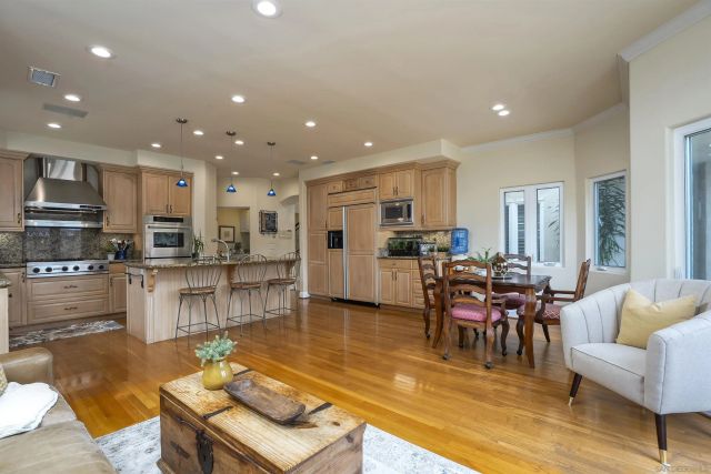 4330 Niagara Avenue, San Diego, CA 92107