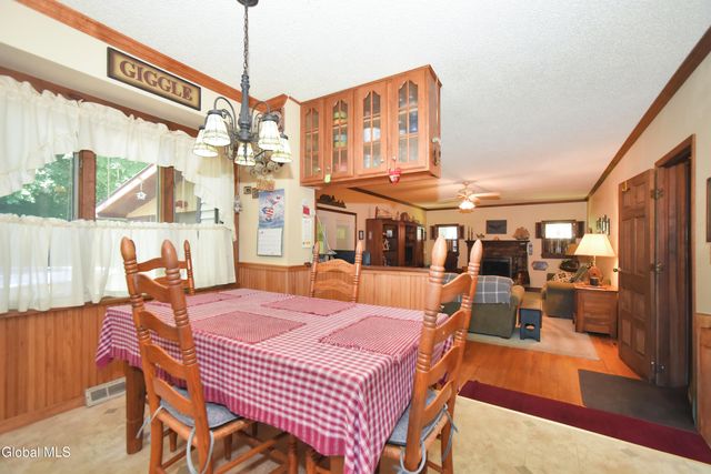 9 Northwood Drive, Ballston Spa, NY 12020