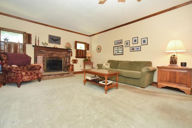 9 Northwood Drive, Ballston Spa, NY 12020