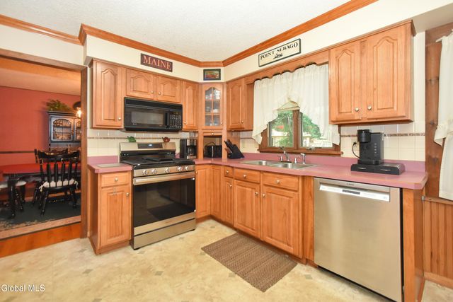 9 Northwood Drive, Ballston Spa, NY 12020