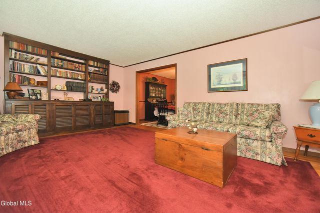 9 Northwood Drive, Ballston Spa, NY 12020