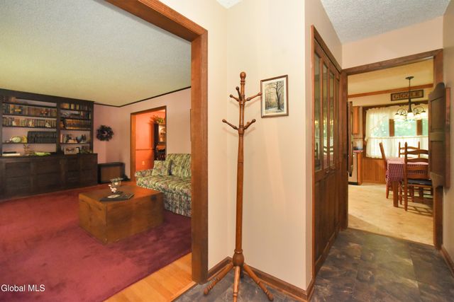 9 Northwood Drive, Ballston Spa, NY 12020