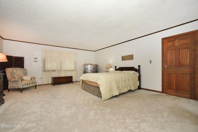 9 Northwood Drive, Ballston Spa, NY 12020