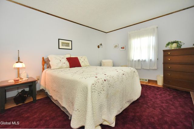 9 Northwood Drive, Ballston Spa, NY 12020