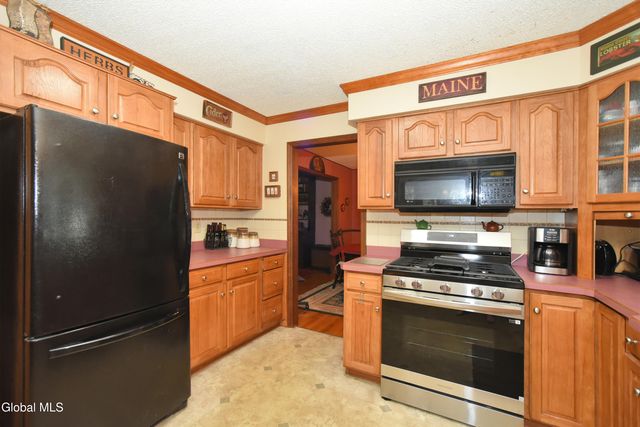 9 Northwood Drive, Ballston Spa, NY 12020