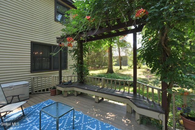 9 Northwood Drive, Ballston Spa, NY 12020