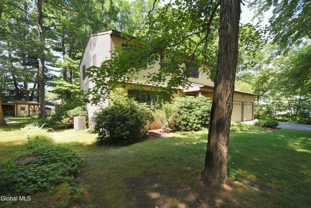 9 Northwood Drive, Ballston Spa, NY 12020