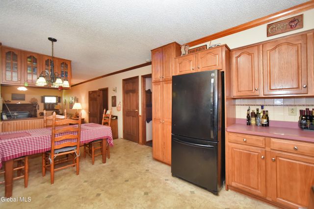 9 Northwood Drive, Ballston Spa, NY 12020