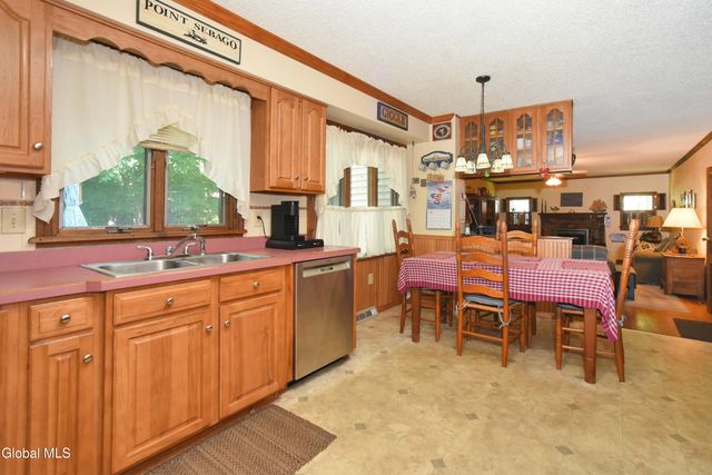 9 Northwood Drive, Ballston Spa, NY 12020