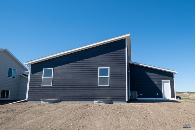 461 YELNER DR, Box Elder, SD 57719