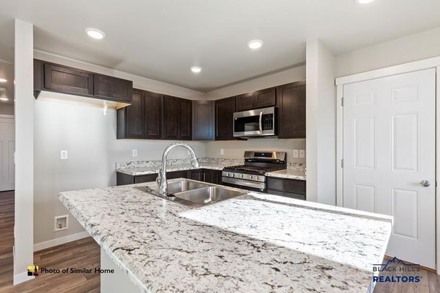 461 YELNER DR, Box Elder, SD 57719