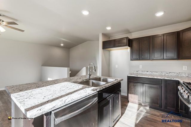 461 YELNER DR, Box Elder, SD 57719