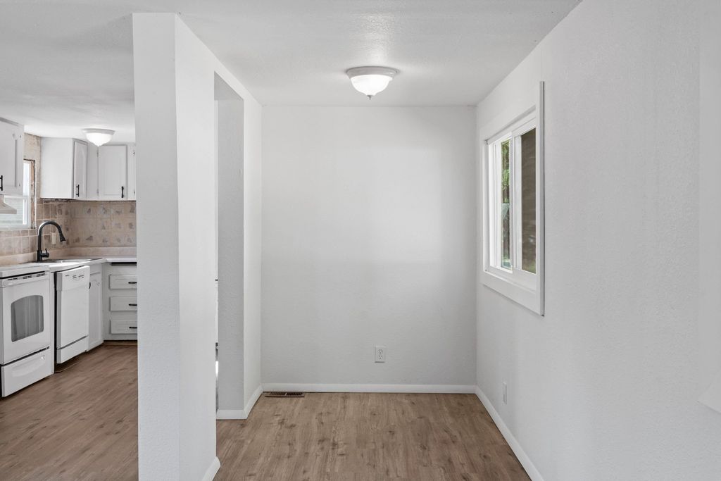 34124 N Newport Hwy, Chattaroy, WA 99003 photo 12