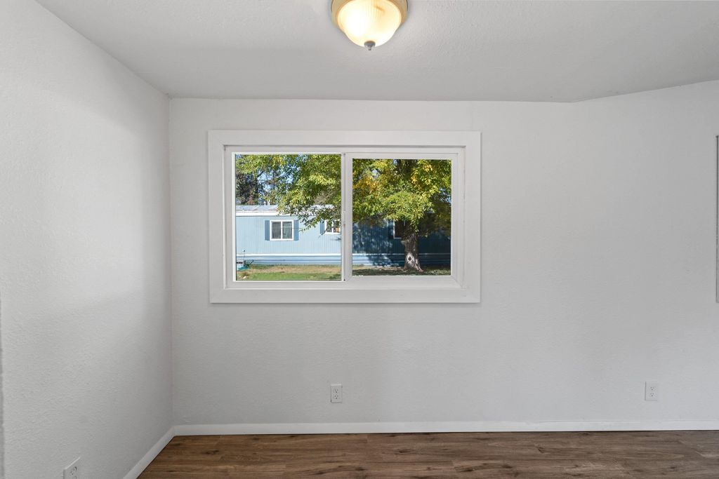 34124 N Newport Hwy, Chattaroy, WA 99003 photo 14