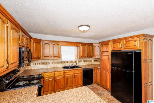 7386 WHITNEY DRIVE, Pinson, AL 35126