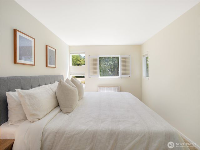4170 244th Place SE, Sammamish, WA 98029