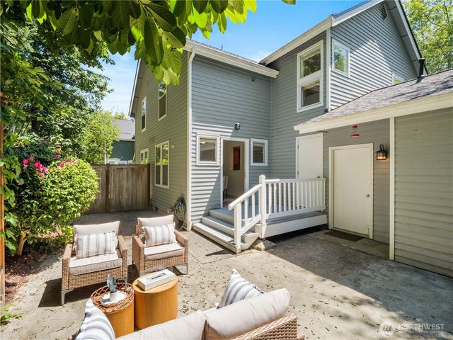 4170 244th Place SE, Sammamish, WA 98029