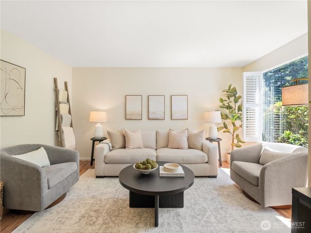 4170 244th Place SE, Sammamish, WA 98029