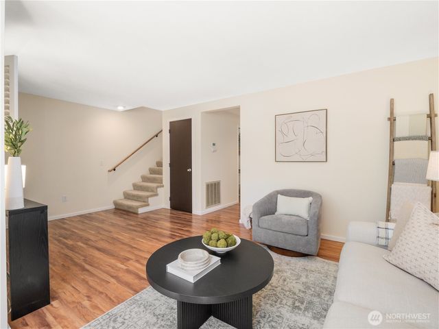 4170 244th Place SE, Sammamish, WA 98029