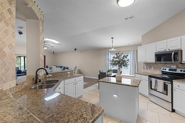 25216 IRONWEDGE DRIVE, Sorrento, FL 32776