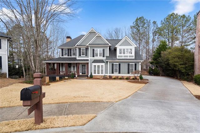 272 Canyon Drive, Sugar Hill, GA 30518