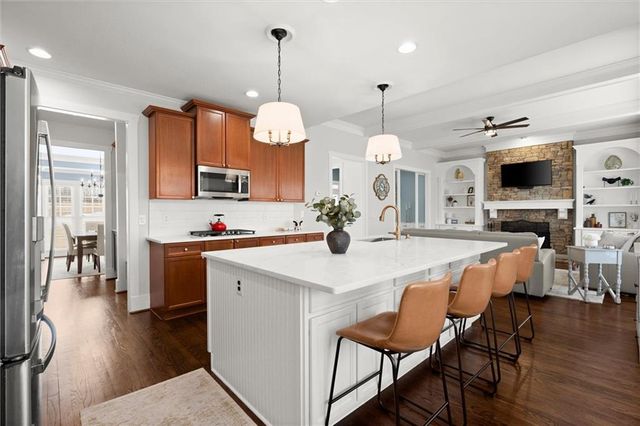 272 Canyon Drive, Sugar Hill, GA 30518