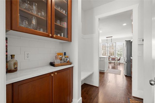 272 Canyon Drive, Sugar Hill, GA 30518