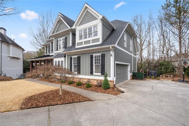 272 Canyon Drive, Sugar Hill, GA 30518