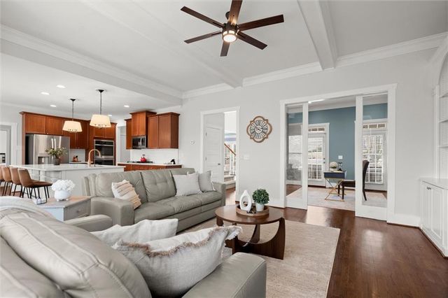 272 Canyon Drive, Sugar Hill, GA 30518