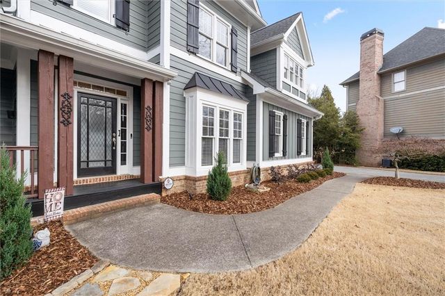 272 Canyon Drive, Sugar Hill, GA 30518