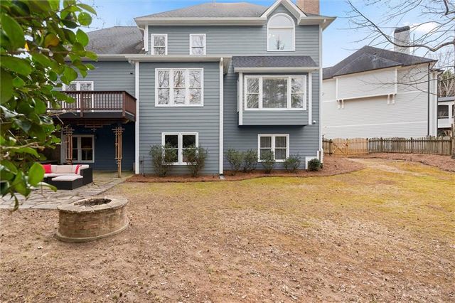 272 Canyon Drive, Sugar Hill, GA 30518