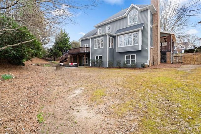 272 Canyon Drive, Sugar Hill, GA 30518