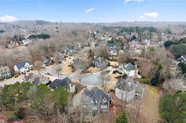 272 Canyon Drive, Sugar Hill, GA 30518