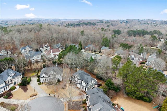 272 Canyon Drive, Sugar Hill, GA 30518