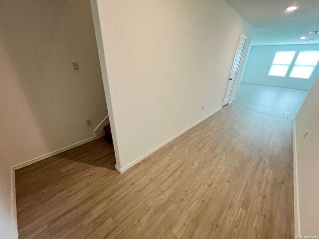 5433 CALTON BND, San Antonio, TX 78253