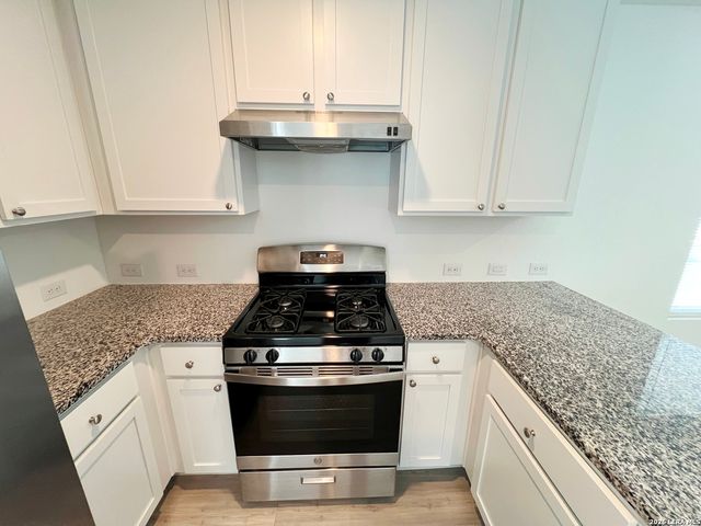 5433 CALTON BND, San Antonio, TX 78253