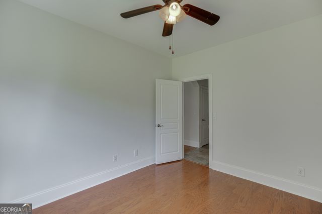 7823 Keepsake Lane, Flowery Branch, GA 30542