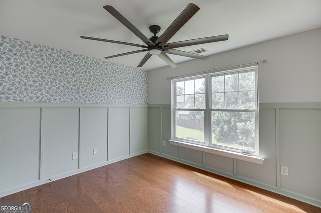 7823 Keepsake Lane, Flowery Branch, GA 30542