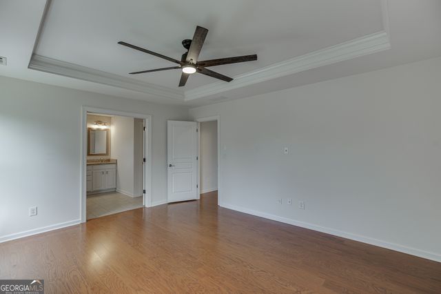7823 Keepsake Lane, Flowery Branch, GA 30542