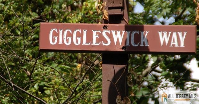 37 Giggleswick Way 37, Edison, NJ 08820