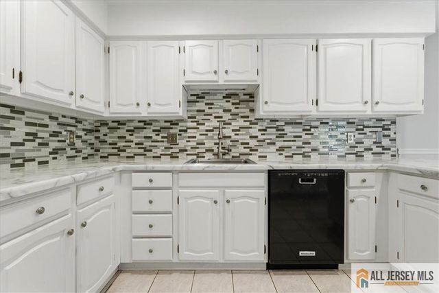 37 Giggleswick Way 37, Edison, NJ 08820