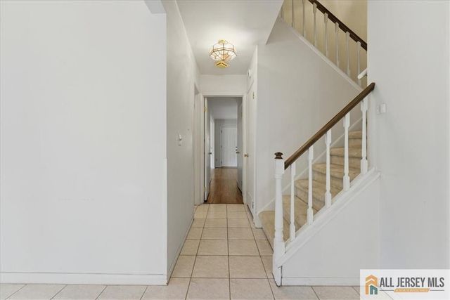 37 Giggleswick Way 37, Edison, NJ 08820