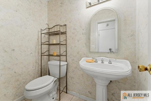 37 Giggleswick Way 37, Edison, NJ 08820
