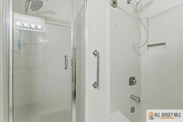 37 Giggleswick Way 37, Edison, NJ 08820