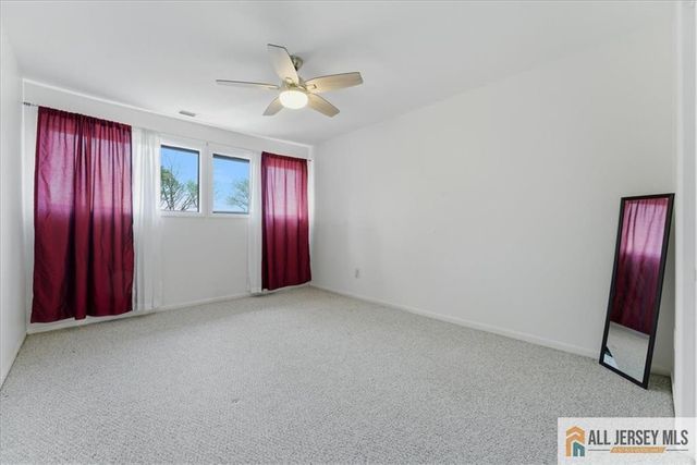 37 Giggleswick Way 37, Edison, NJ 08820