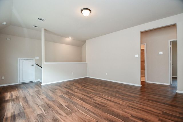 5039 Azalea Trace Drive, Houston, TX 77066