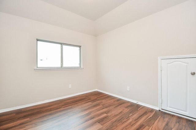 5039 Azalea Trace Drive, Houston, TX 77066