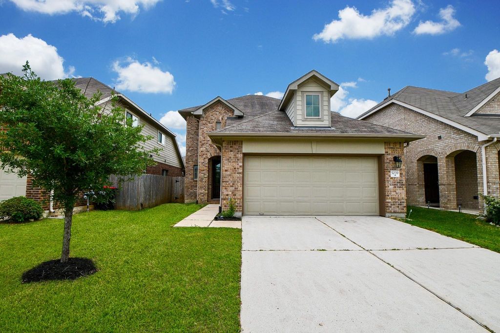 5039 Azalea Trace Drive, Houston, TX 77066