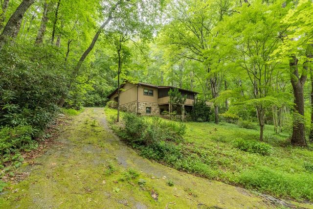 65 Eagle Chase Circle, Dillard, GA 30537